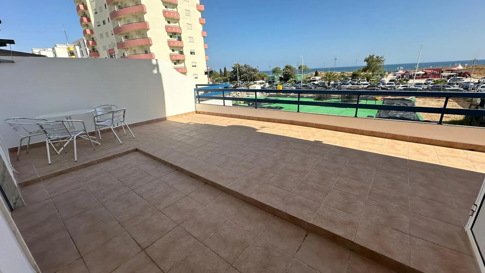 Monte Gordo South Pearl Apartment